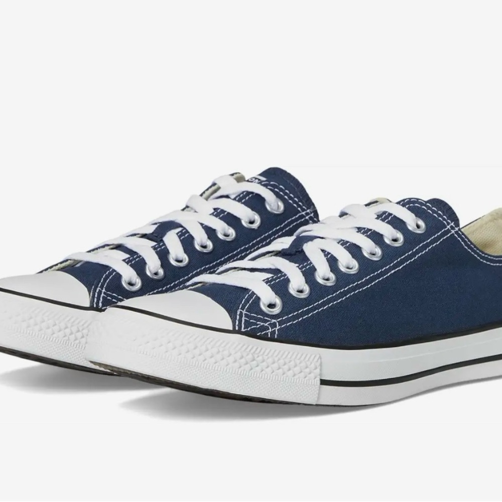 Women’s Converse Navy 6.5 Sneakers